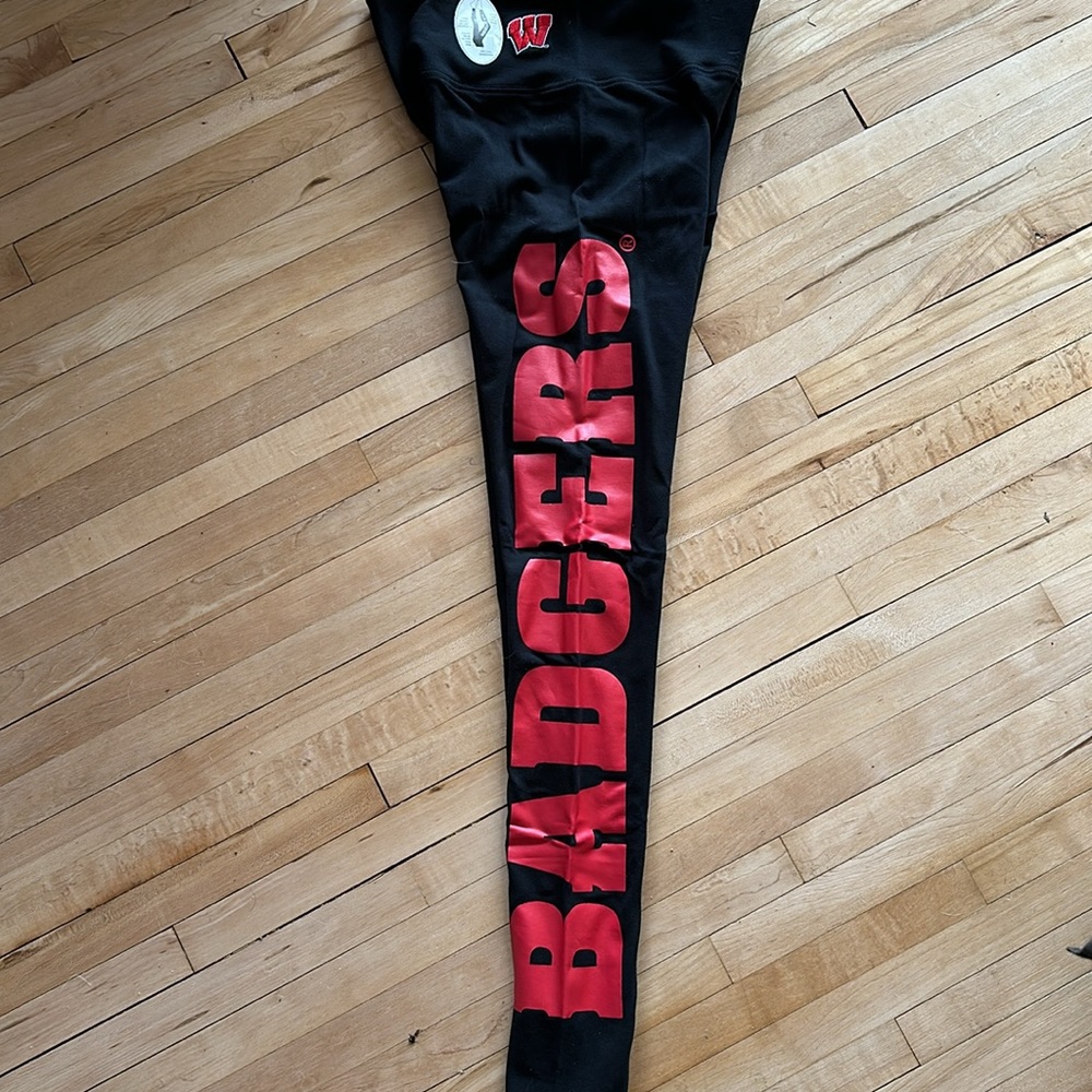 Wisconsin Badgers leggings - Picture 3 of 4